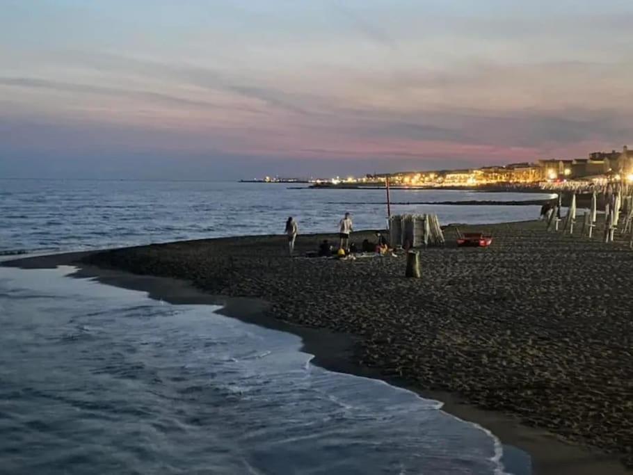 Sea Of Rome - Holiday Home Lido di Ostia Exterior photo